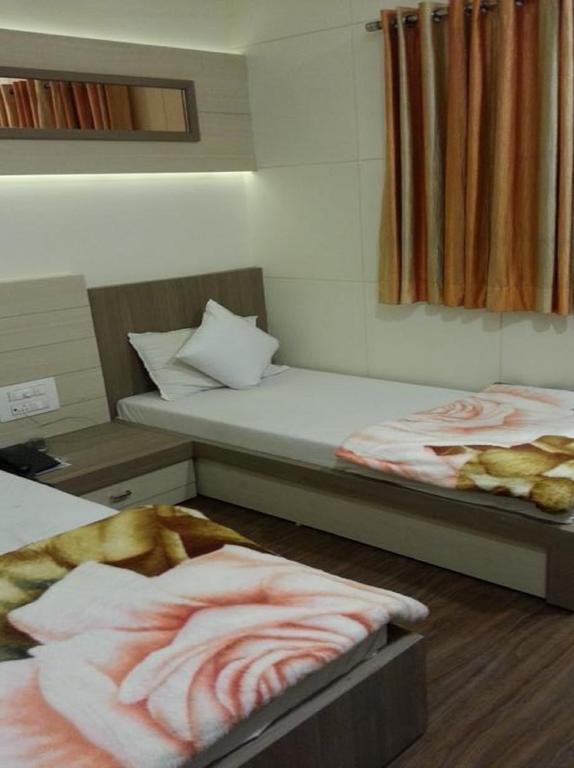 Hotel Oasis Mumbai Zimmer foto